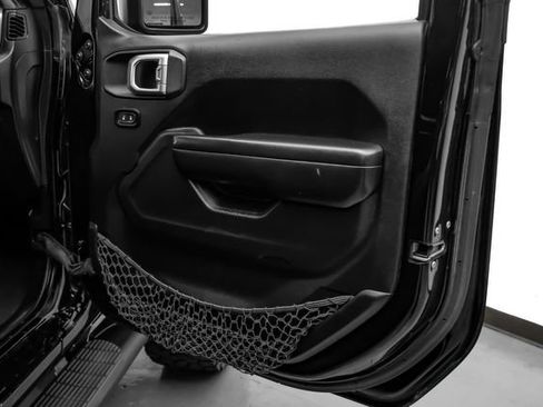 Used 2019 Jeep Wrangler Sport AWD/4WD image 45