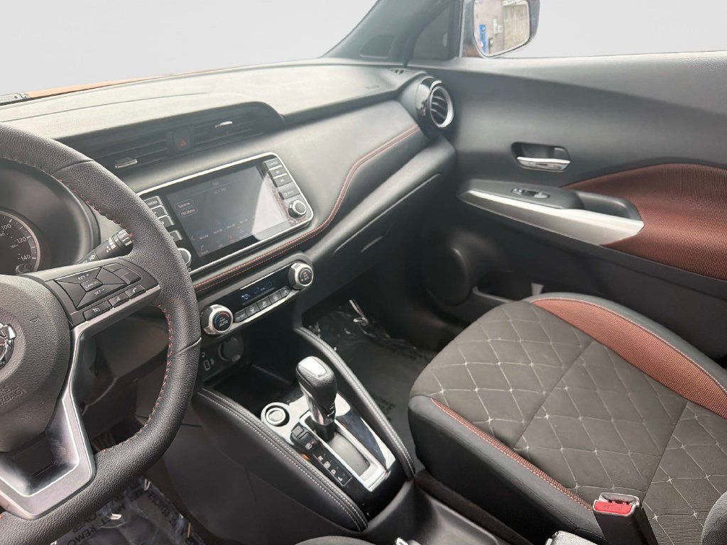 Used 2020 Nissan Kicks SR FWD image 27