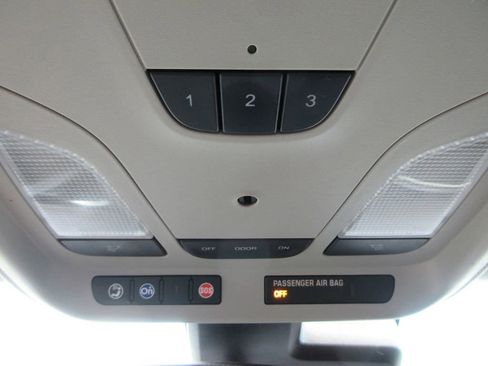 Used 2016 Chevrolet Impala LTZ w/ Enhanced Convenience Package image 31