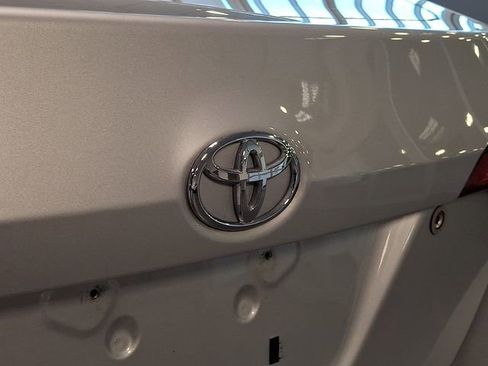 Used 2015 Toyota Corolla L FWD image 29