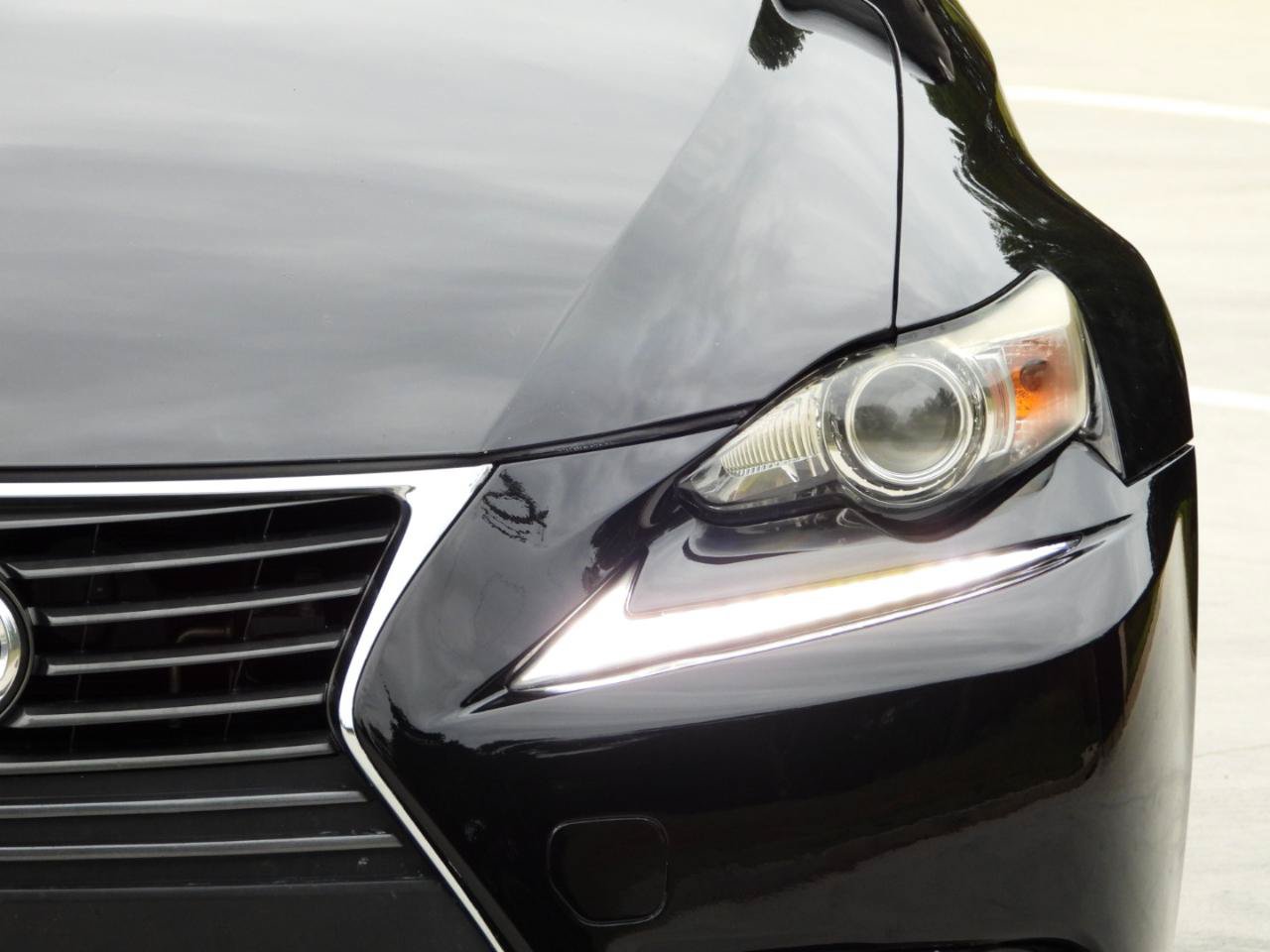 Used 2015 Lexus IS 250 RWD image 35