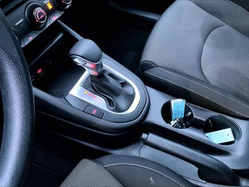 Used 2024 Kia Forte LXS image 14