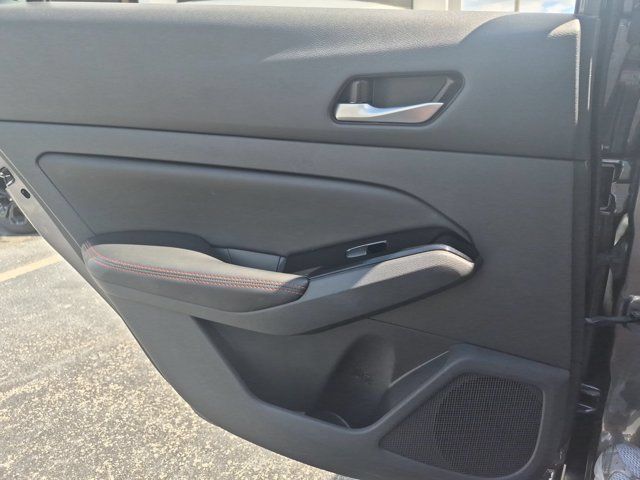Used 2025 Nissan Altima 2.5 SR FWD image 26
