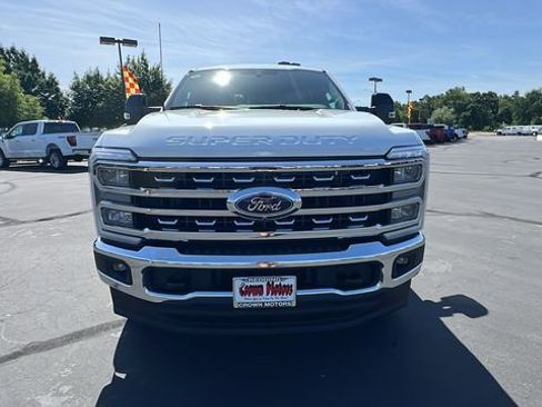 New 2025 Ford F250 Lariat w/ FX4 Off-Road Package image 9