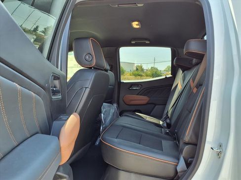 New 2026 GMC Canyon AT4 image 16