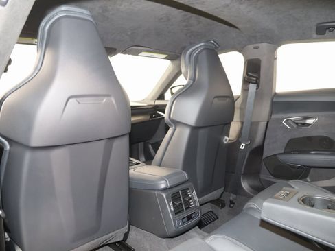 Used 2024 Audi RS e-tron GT w/ Carbon Performance Package image 98