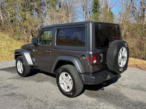 Used 2020 Jeep Wrangler Sport image 8