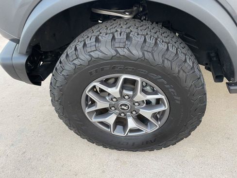 Used 2025 Ford Bronco Badlands AWD/4WD image 36