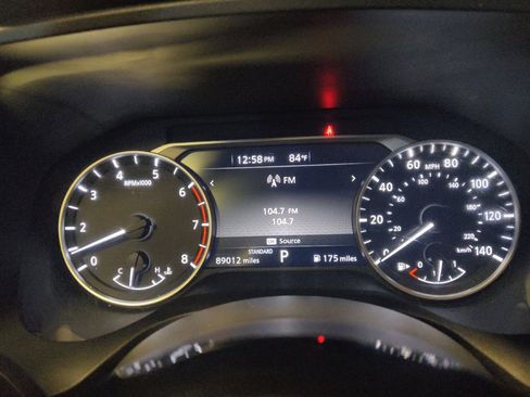 Used 2021 Nissan Rogue SV FWD image 23