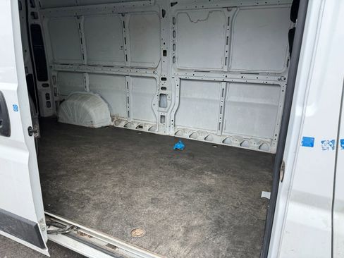 Used 2022 RAM ProMaster 2500 image 6