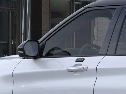 New 2026 Ford Explorer Platinum w/ LUX Leather Package AWD/4WD image 22