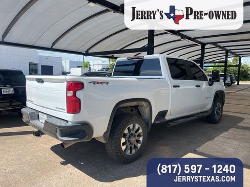 Used 2023 Chevrolet Silverado 2500 Custom w/ Custom Convenience Package image 5