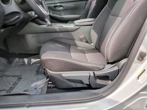 Used 2023 Nissan Sentra SV FWD image 18