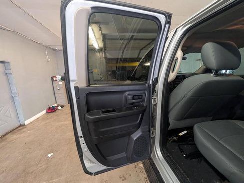 Used 2016 RAM 1500 Express w/ Popular Equipment Group RWD image 24