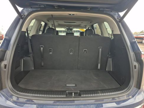 Used 2025 Kia Telluride EX image 18