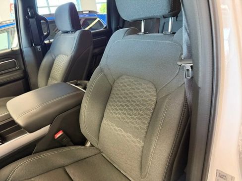 Used 2025 RAM 1500 Big Horn w/ Night Edition AWD/4WD image 42