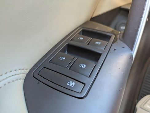 Used 2017 Buick Regal Premium w/ Driver Confidence Package #2 FWD image 26