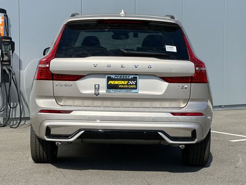 New 2025 Volvo XC60 T8 Plus w/ Protection Package Premier image 4