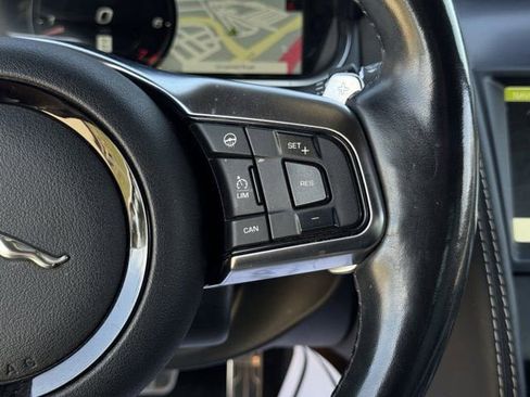 Used 2021 Jaguar F-TYPE Convertible image 17