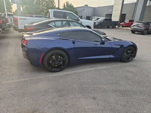 Used 2017 Chevrolet Corvette Stingray Coupe w/ 1LT RWD image 22