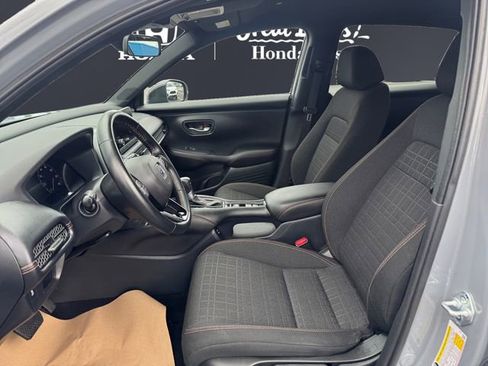 Certified 2025 Honda HR-V Sport image 7