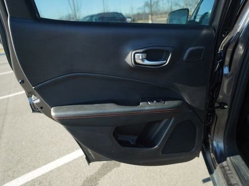 Used 2018 Jeep Compass Trailhawk w/ Leather Interior Group image 17