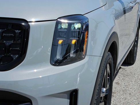 Used 2025 Kia Telluride EX X-Line AWD/4WD image 11