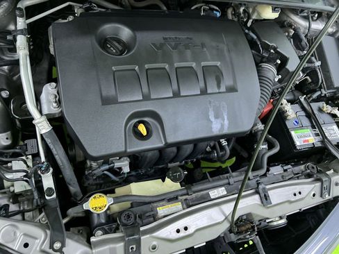 Used 2016 Toyota Corolla LE FWD image 28