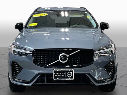 Certified 2024 Volvo XC60 B5 Core w/ Climate Package AWD/4WD image 4