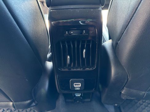 Used 2025 Jeep Compass Trailhawk AWD/4WD image 23
