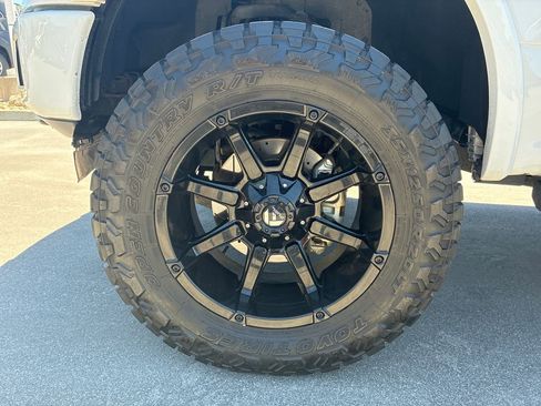 Used 2018 Ford F150 XLT w/ Equipment Group 302A Luxury AWD/4WD image 6