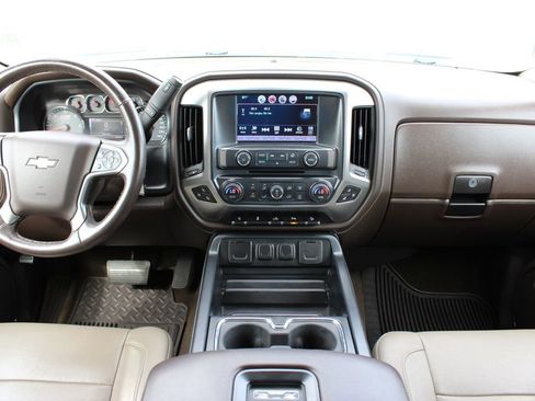 Used 2016 Chevrolet Silverado 1500 LTZ Z71 w/ LTZ Plus Package AWD/4WD image 7