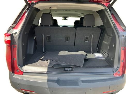 Certified 2021 Chevrolet Traverse LT FWD image 19