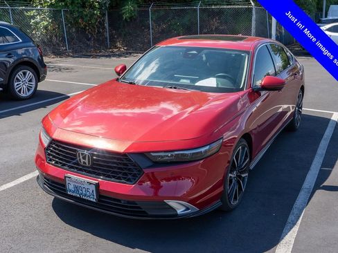 Used 2023 Honda Accord Touring image 1