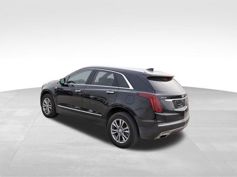 Certified 2022 Cadillac XT5 Premium Luxury image 3