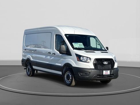 New 2026 Ford Transit 250 148 Medium Roof w/ Load Area Protection Package image 4