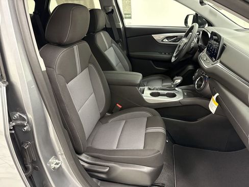 New 2025 Chevrolet Blazer LT w/ Convenience Package image 29