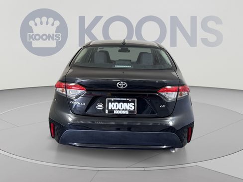 Used 2022 Toyota Corolla LE FWD image 5