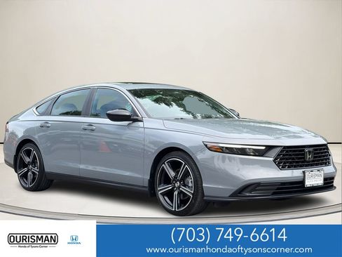 Used 2023 Honda Accord Sport image 1