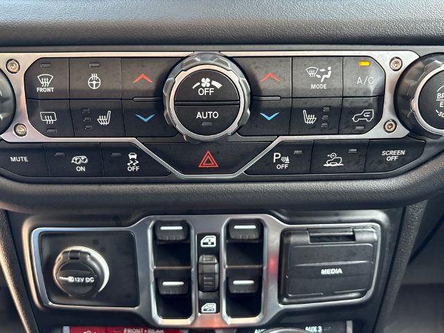 Used 2025 Jeep Wrangler Unlimited Rubicon 392 AWD/4WD image 31