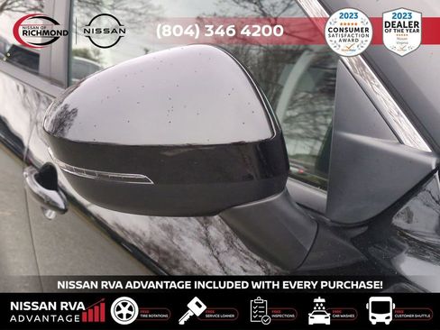 Used 2022 Nissan Rogue SV image 13