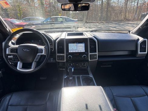 Used 2018 Ford F150 Lariat w/ Equipment Group 502A Luxury image 10