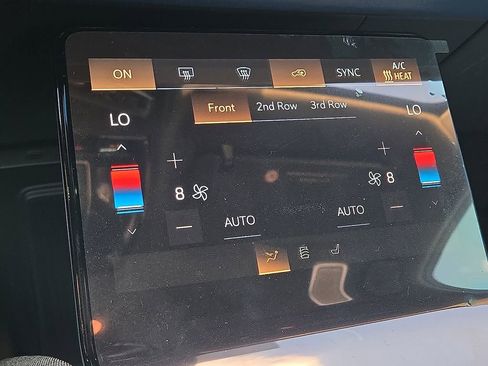 New 2026 Cadillac Vistiq Premium Luxury w/ LPO, Floor Liner Package image 25