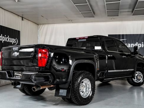 Used 2025 Chevrolet Silverado 3500 High Country w/ Technology Package AWD/4WD image 8