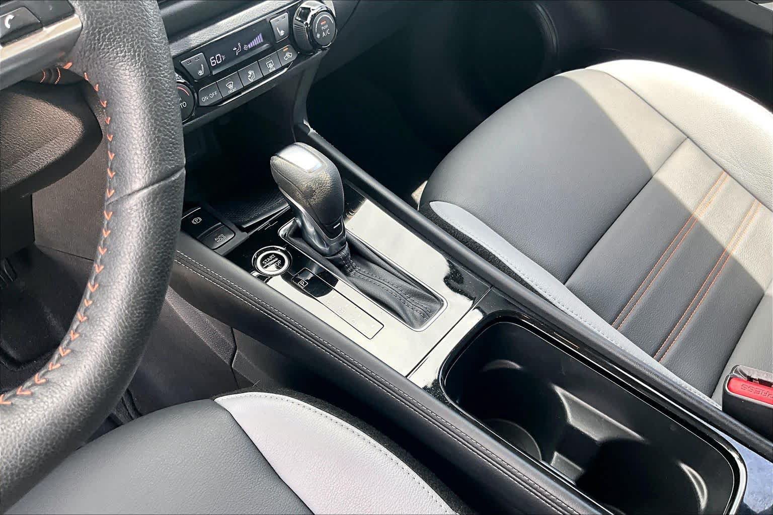Used 2024 Nissan Kicks SR w/ SR Premium Package FWD image 15