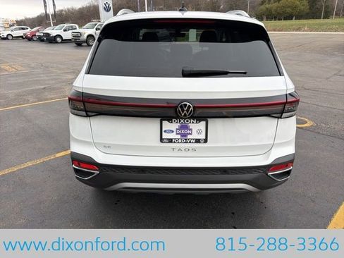 New 2026 Volkswagen Taos SE AWD/4WD image 6