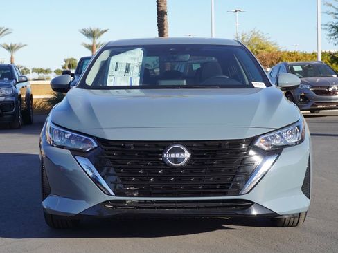 Certified 2025 Nissan Sentra SV w/ Lighting Package image 5