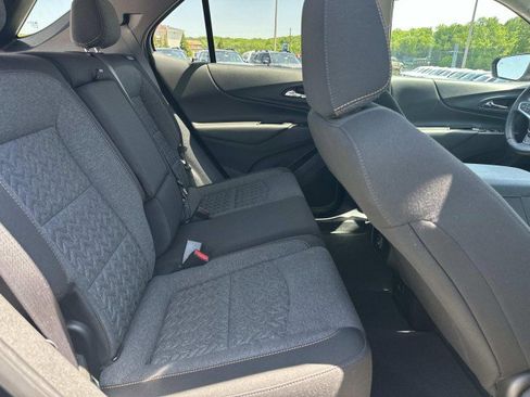 Used 2022 Chevrolet Equinox LT FWD image 15