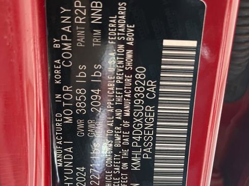 Used 2025 Hyundai Elantra Limited image 77