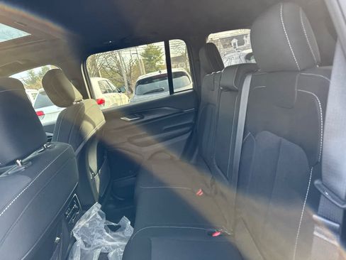 New 2025 Jeep Grand Cherokee Laredo X w/ Trailer Tow Package image 32